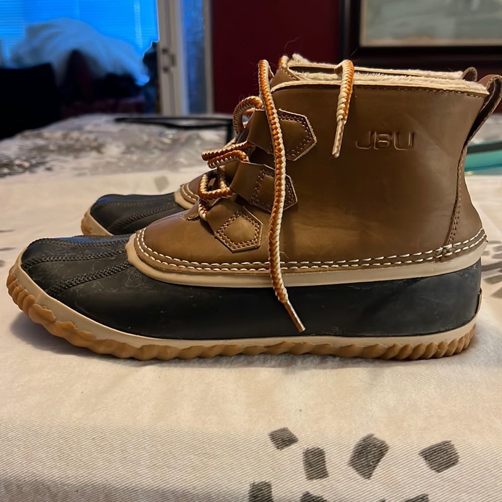 JBU men’s 8.5 boots